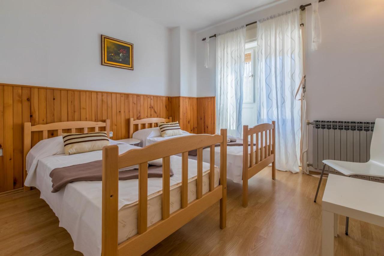 Apartment Roni Crikvenica Eksteriør billede